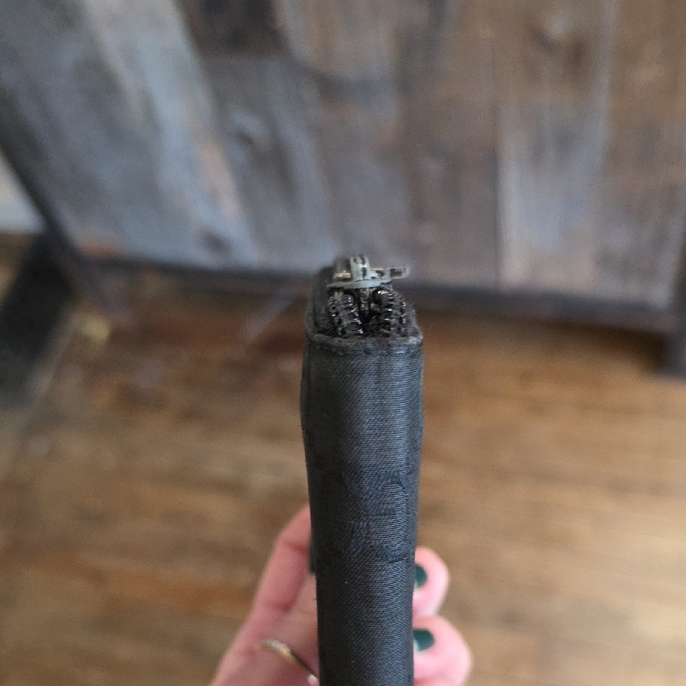 Gucci Black Men's Zipper Wallet - Picture 5 of 9